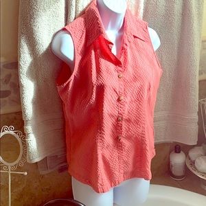 Collared sleeveless shirt